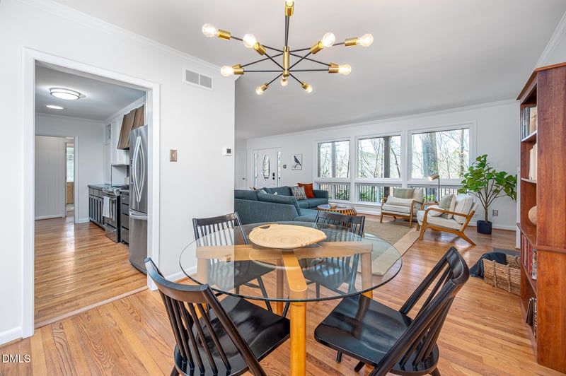 1109 Sourwood Cir, Chapel Hill, NC 27517