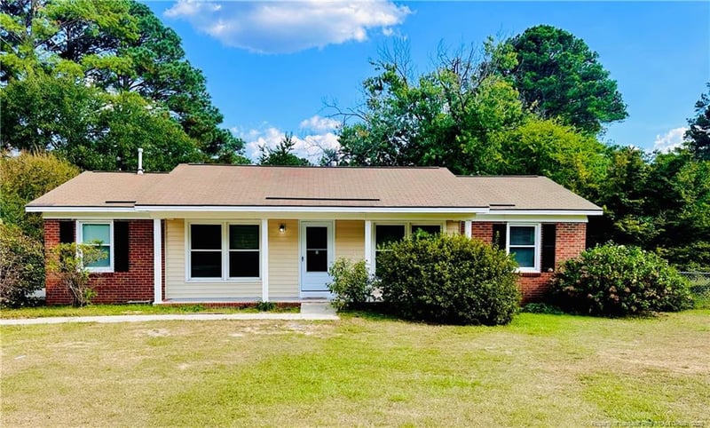 1109 Strickland Bridge Rd, Fayetteville, NC 28304