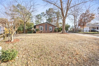 1109 Vesper Ln, Fayetteville, NC 28311