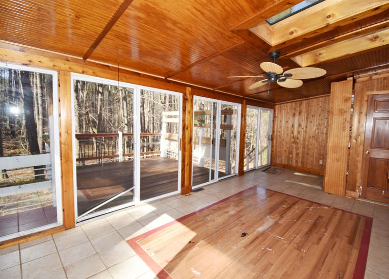 1109 Wake Robin Ln, Cary, NC 27519