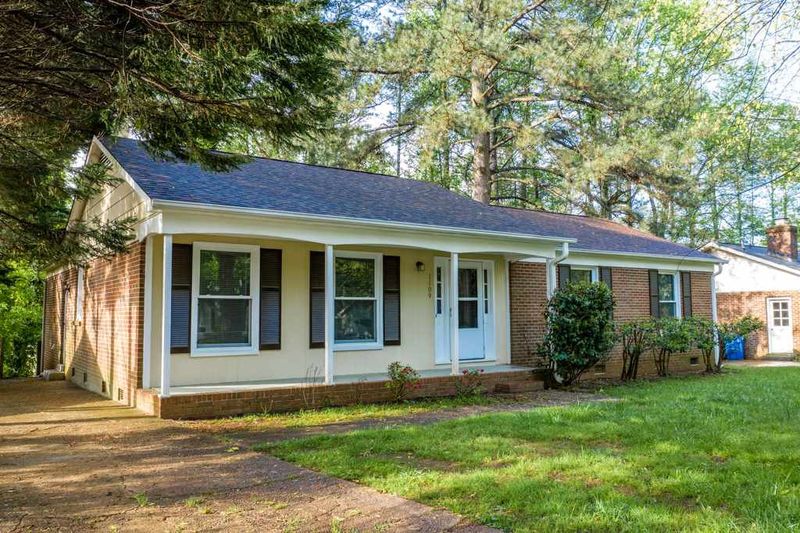 1109 Whippoorwill Ln, Raleigh, NC 27609