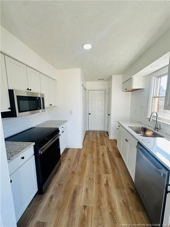 1109 Whiskerlake Dr, Fayetteville, NC 28312