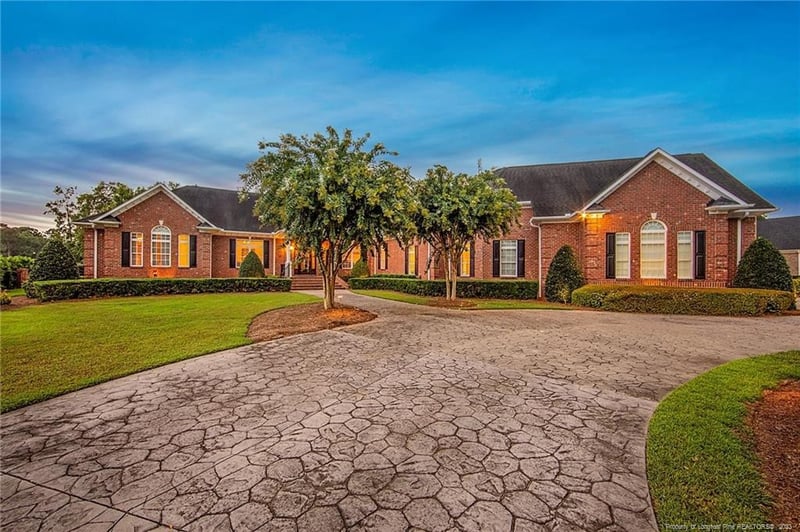 1109 Wild Pine Dr, Fayetteville, NC 28312