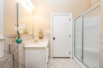 1109 Wild Pine Dr, Fayetteville, NC 28312