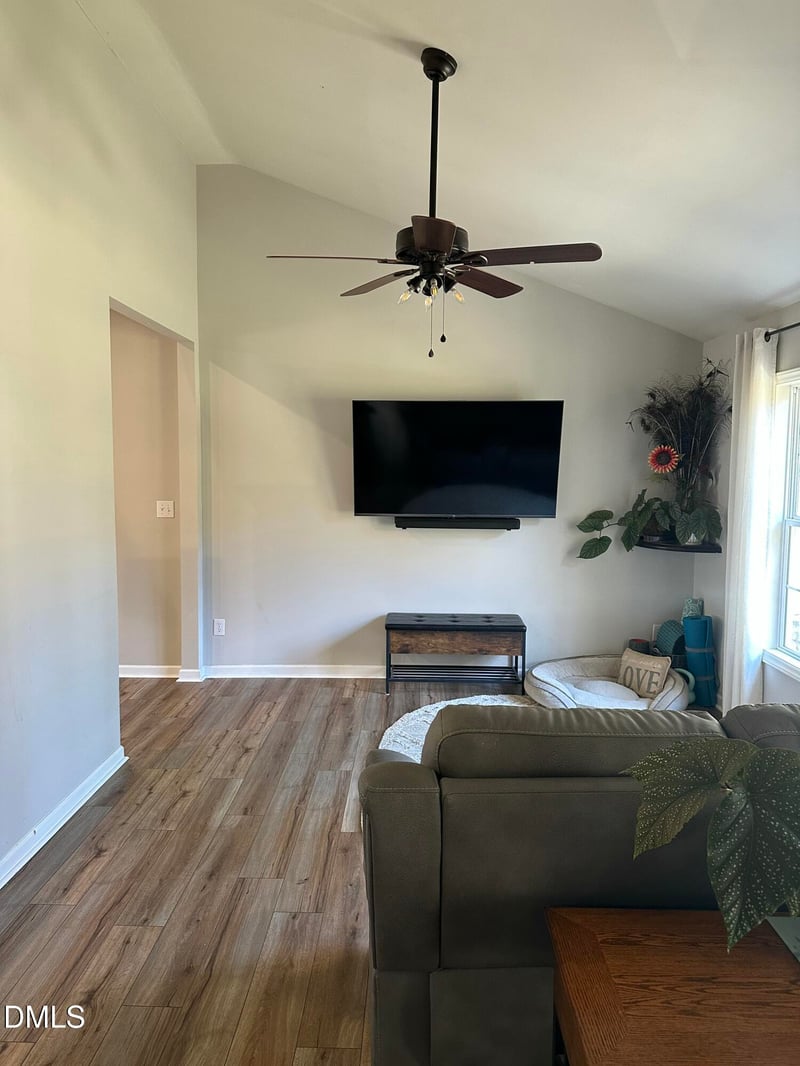 111 Appaloosa Ln, Zebulon, NC 27597