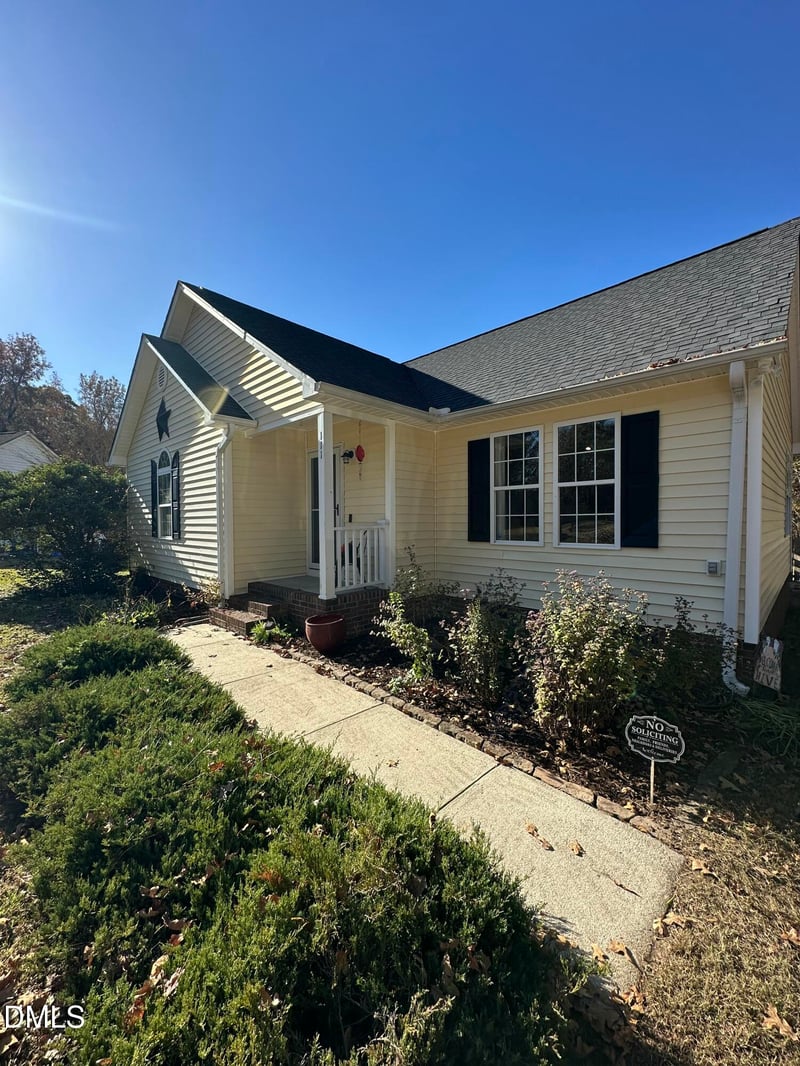 111 Appaloosa Ln, Zebulon, NC 27597