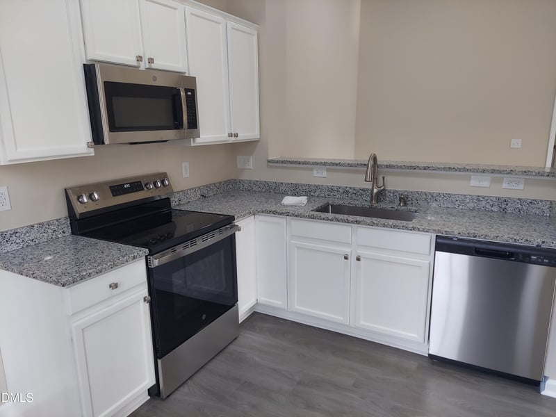 111 Arbor Light Rd, Holly Springs, NC 27540