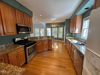 111 Ayelsford Dr, Cary, NC 27518