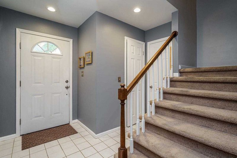 111 Barbary Ct, Cary, NC 27511