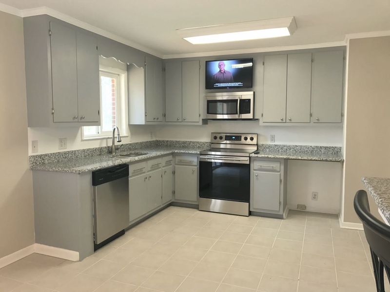 111 Barclay Rd, Durham, NC 27712