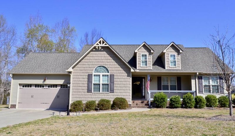 111 Belle Meade Ct, Benson, NC 27504