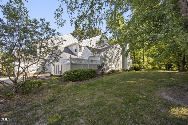 111 Breakers Pl, Cary, NC 27511