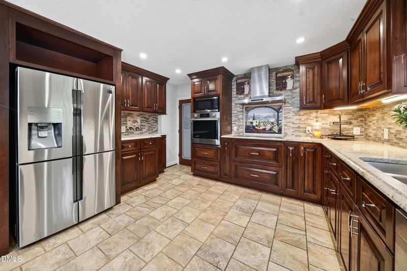 111 Brockton Ridge Dr, Garner, NC 27529