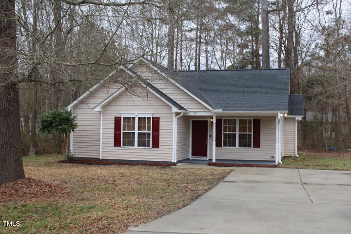 111 Brook Pl, Smithfield, NC 27577