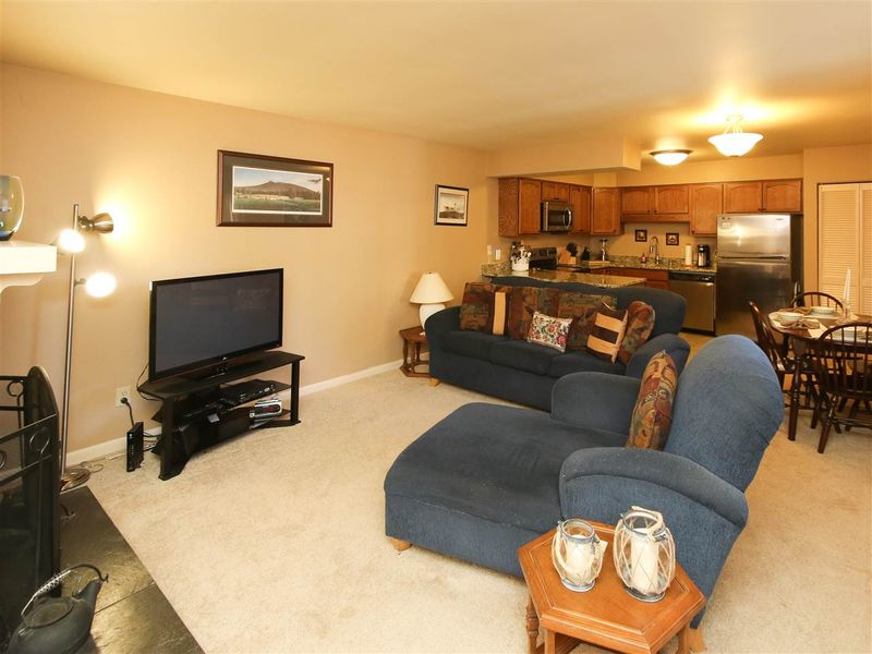 111 Brookberry Cir, Chapel Hill, NC 27517