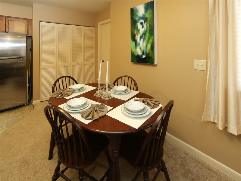 111 Brookberry Cir, Chapel Hill, NC 27517