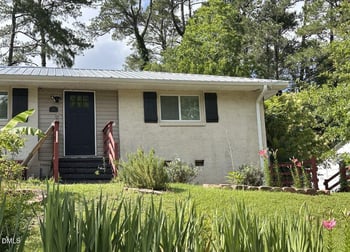 111 Buckingham Ave, Fayetteville, NC 28301