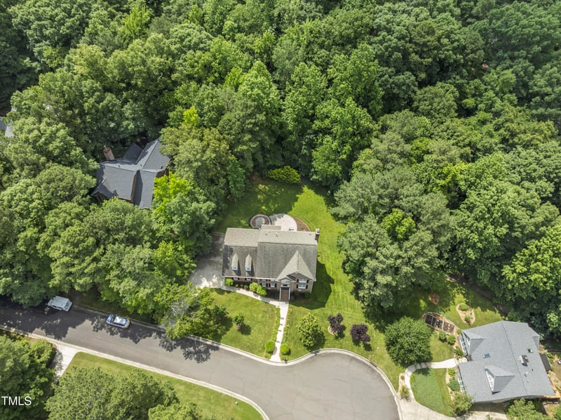 111 Canberra Ct, Cary, NC 27513