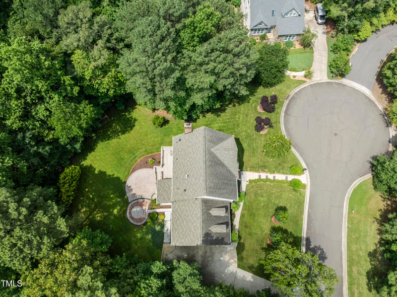 111 Canberra Ct, Cary, NC 27513