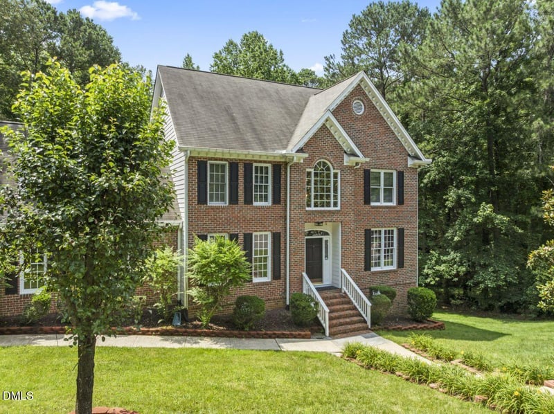 111 Canberra Ct, Cary, NC 27513