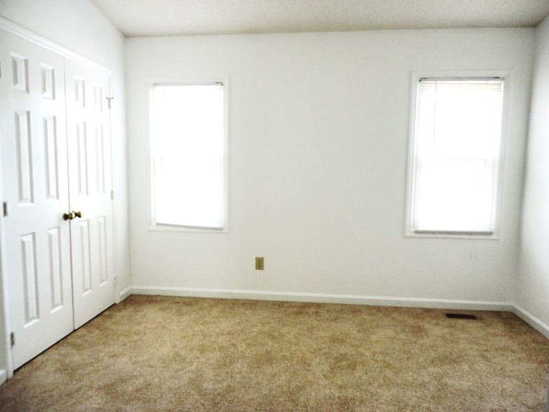 111 Candace Pl, Cary, NC 27513