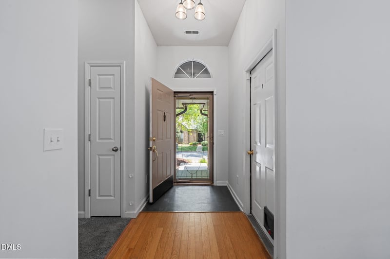 111 Carriage Cir, Chapel Hill, NC 27514
