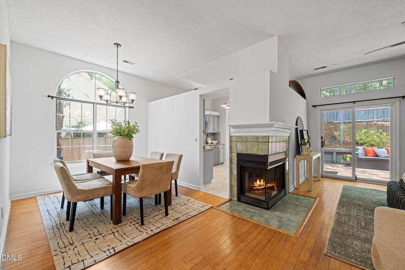 111 Carriage Cir, Chapel Hill, NC 27514