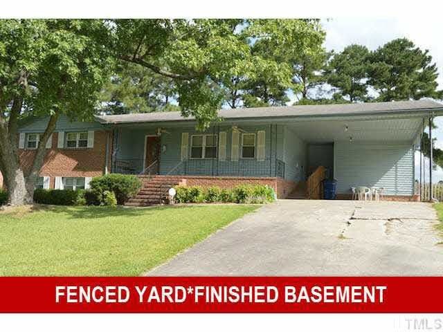 111 Castle Dr, Smithfield, NC 27577