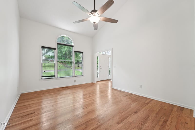 111 Catherwood Pl, Cary, NC 27518