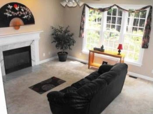 111 Chancellors Ridge Ct, Cary, NC 27513