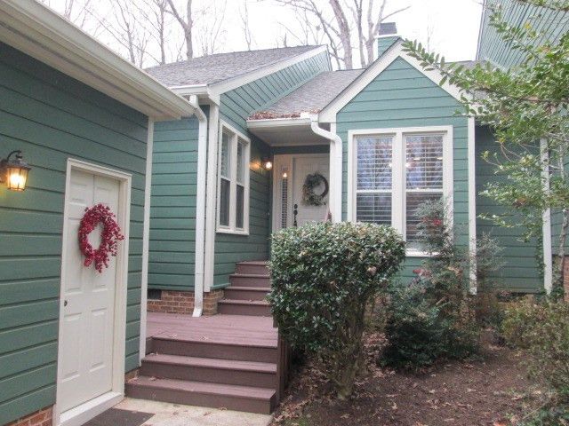 111 Chimney Rise Dr, Cary, NC 27511