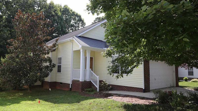 111 Christine Ct, Chapel Hill, NC 27516