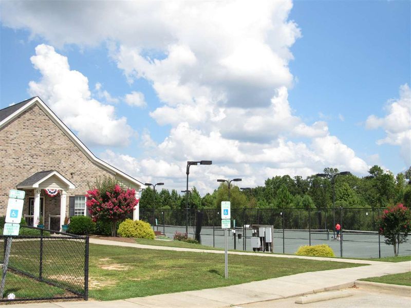 111 Claymore Dr, Clayton, NC 27527