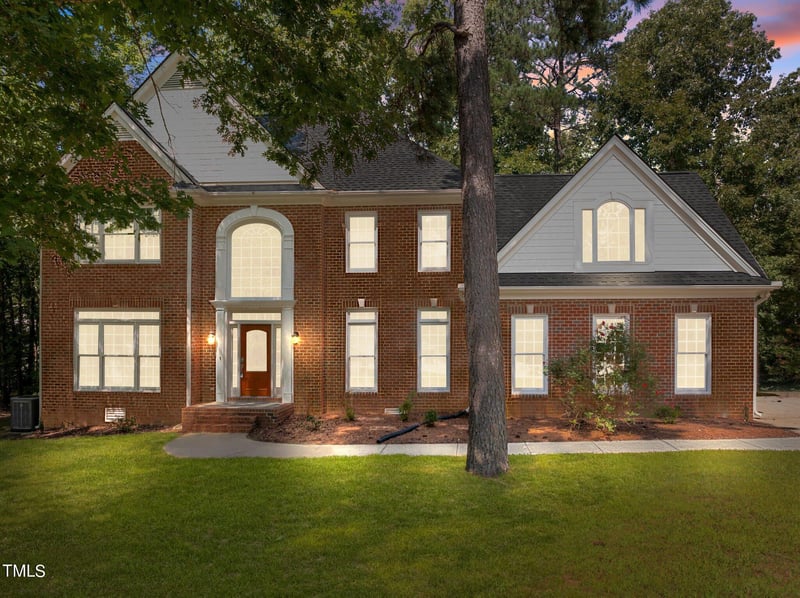 111 N Coslett Ct, Cary, NC 27513
