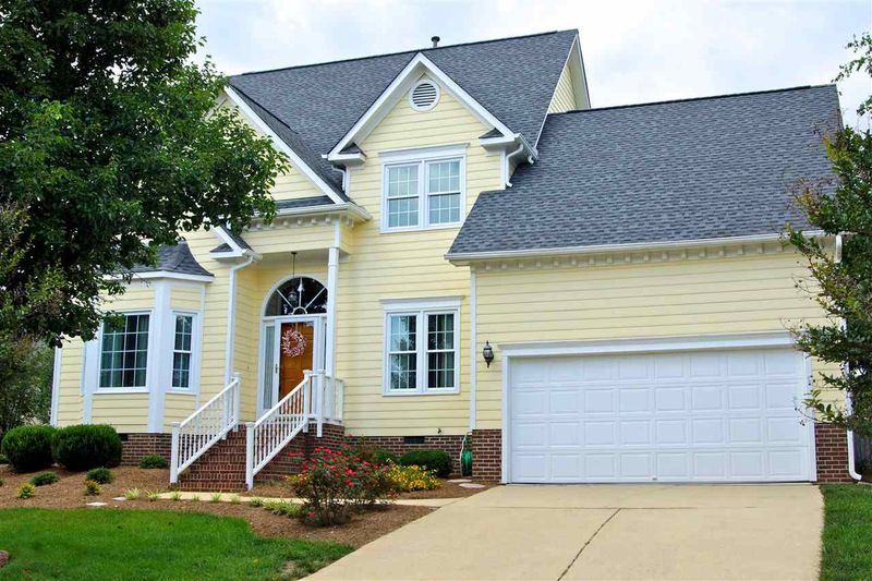 111 Creek Park Dr, Cary, NC 27513