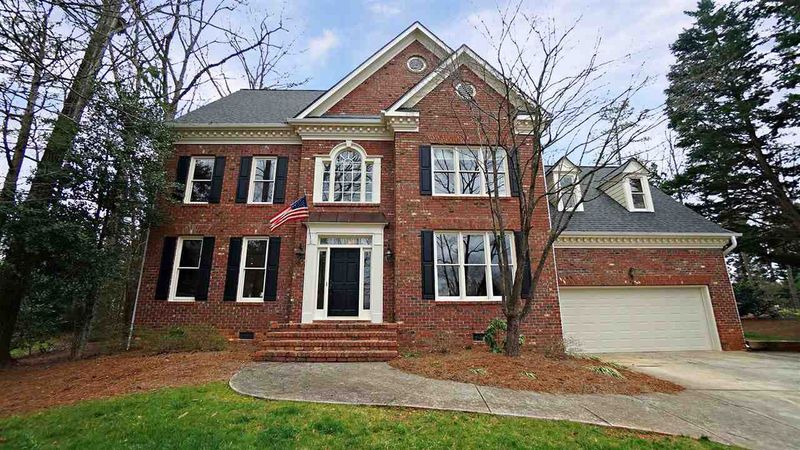111 Duckwood Ln, Cary, NC 27518