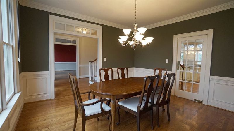 111 Duckwood Ln, Cary, NC 27518