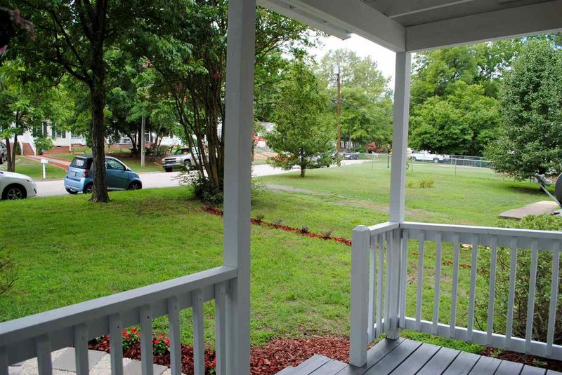 111 E Edgewood Dr E, Durham, NC 27704