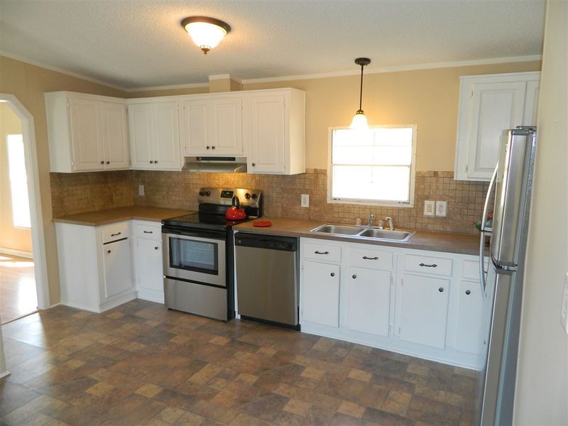 111 Falcon Rn, Middlesex, NC 27557