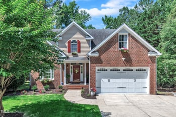 111 Ferncroft Ct, Cary, NC 27519