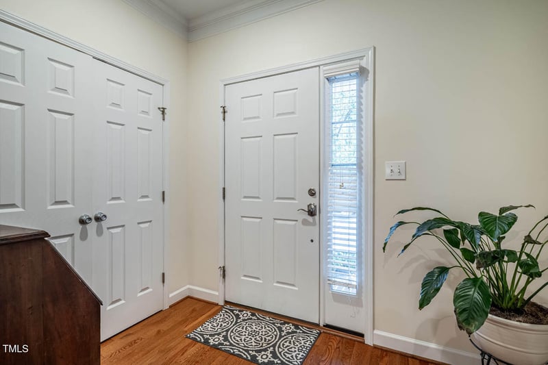 111 Florians Dr, Holly Springs, NC 27540
