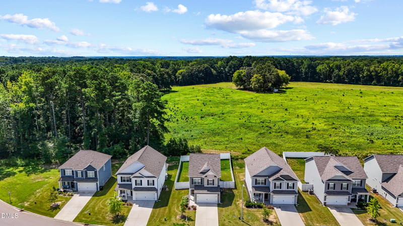 111 Flying Point Ln, Clayton, NC 27520