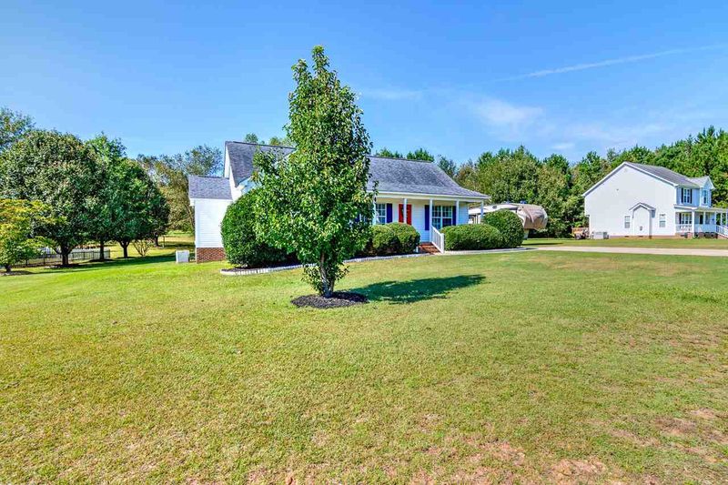 111 Fox Glen Ct, Willow Springs, NC 27593