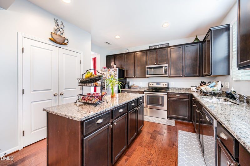 111 Glenview Ln, Durham, NC 27703