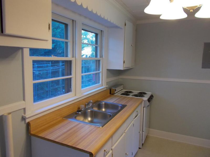 111 W Graham St, Mebane, NC 27302