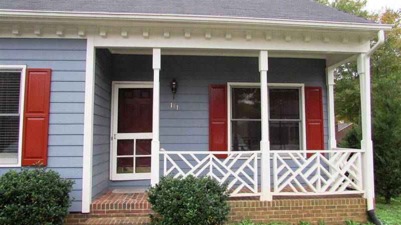 111 Granby Ct, Cary, NC 27511