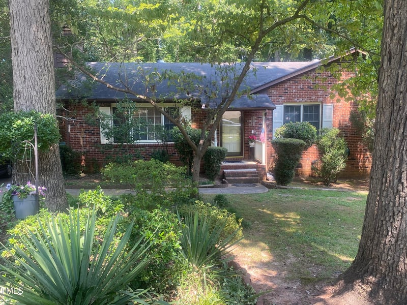 111 Heidinger Dr, Cary, NC 27511