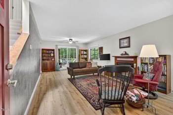 111 Hidden Valley Dr, Chapel Hill, NC 27516