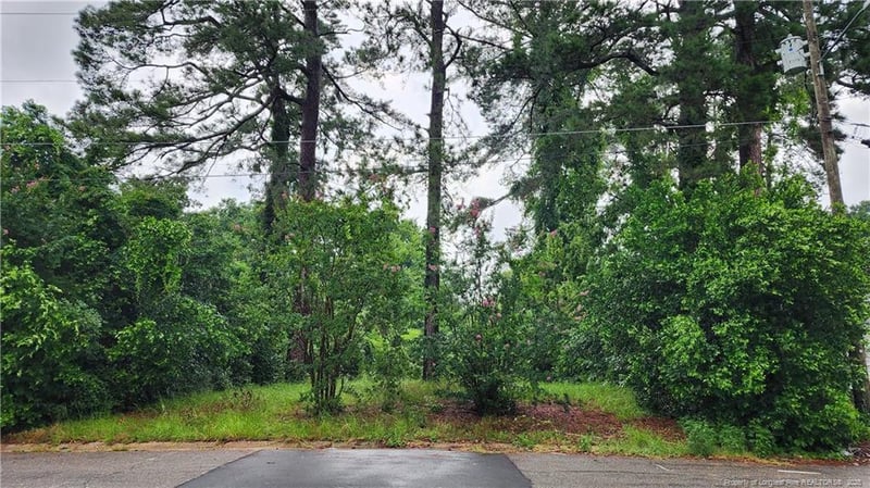 111 Kensington Cir, Fayetteville, NC 28301