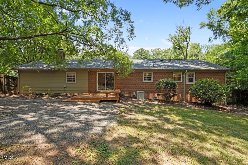 111 Lattimore Ln, Durham, NC 27713